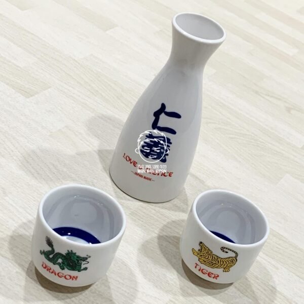 日本製。T&D SAKESET。清酒。仁義。龍。虎。酒杯。酒壺。酒具。一壺二杯組：圖片 3