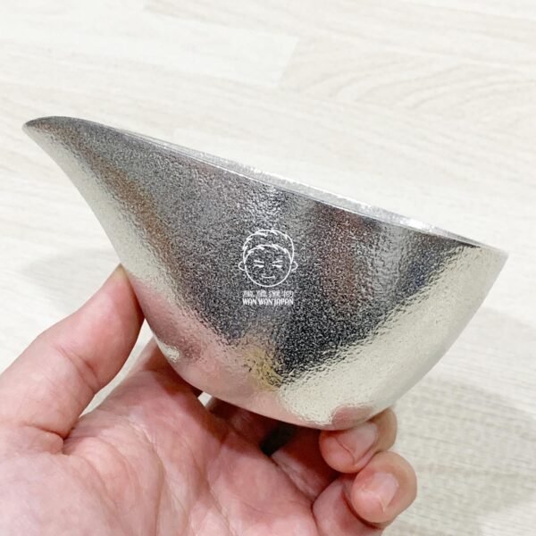 日本製。富山。職人。能作。和食器。錫製。片口。酒器。冷酒器（小。150ml）