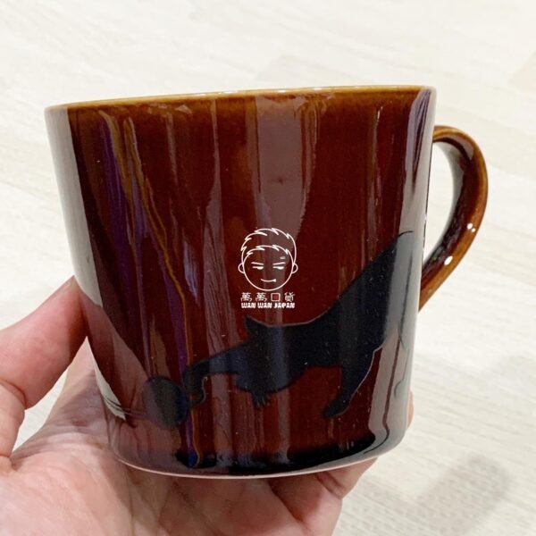 日本製。丸モ高木陶器。溫感。變色。黑貓。貓咪。坐姿。馬克杯（300cc，共三款，溫感杯蓋另售）：圖片 8